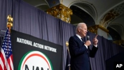 Presidenti Biden duke folur për drejtuesit e Rrjetit për Veprim Kombëtar (16 janar 2022)