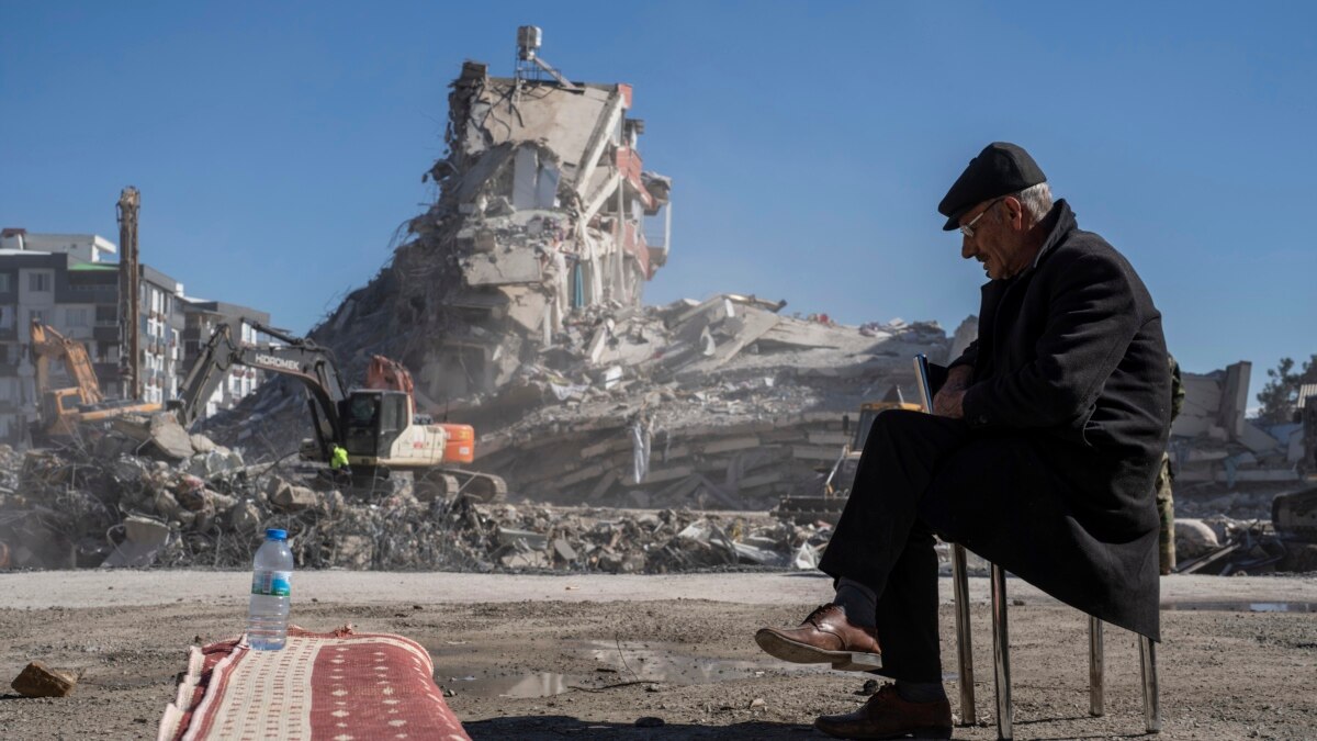 Rescue Crews Search for Earthquake Survivors in Turkey, Syria as Death Toll Surpasses 19,000 - Vimarsana News