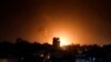 L'armée israélienne a bombardé sans interruption dans la nuit de vendredi à samedi la bande de Gaza et mené une incursion terrestre sur le territoire.