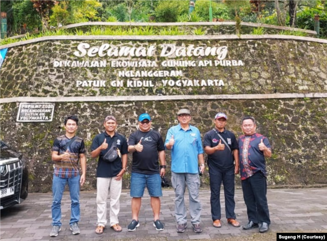 Bagian dari pelaku wisata Malaysia yang berkunjung ke desa wisata Nglanggeran, Gunungkidul, DIY, Jumat (3/2) di sela mengikuti ATF. (Foto: Courtesy/Sugeng H)