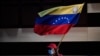 Maduro avanza “solo” en la carrera electoral mientras la oposición espera elegir a su rival