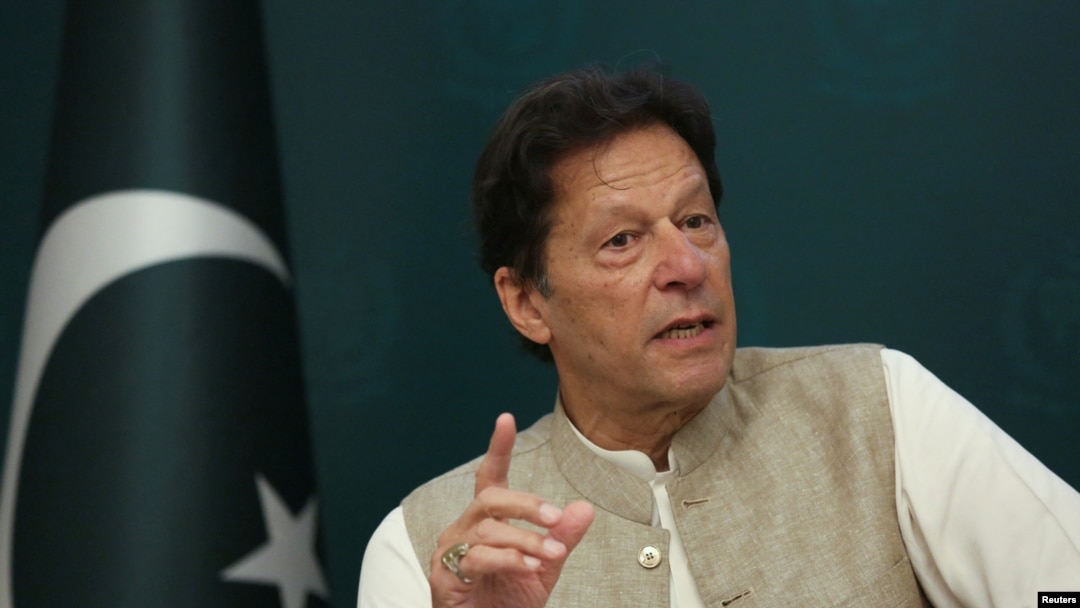 Ra'iisal wasaaraha xilka laga qaaday ee Imran Khan