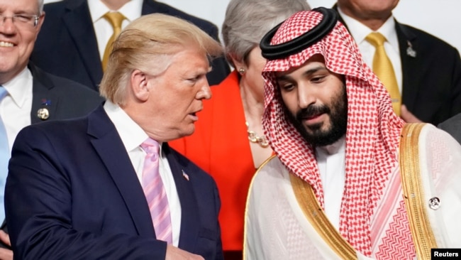 محمد بن سلمان اور سابق امریکی صدر ڈونلڈ ٹرمپ (فائل فوٹو)