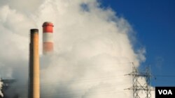 El ahorro de electricidad significa también menos contaminación ambiental.