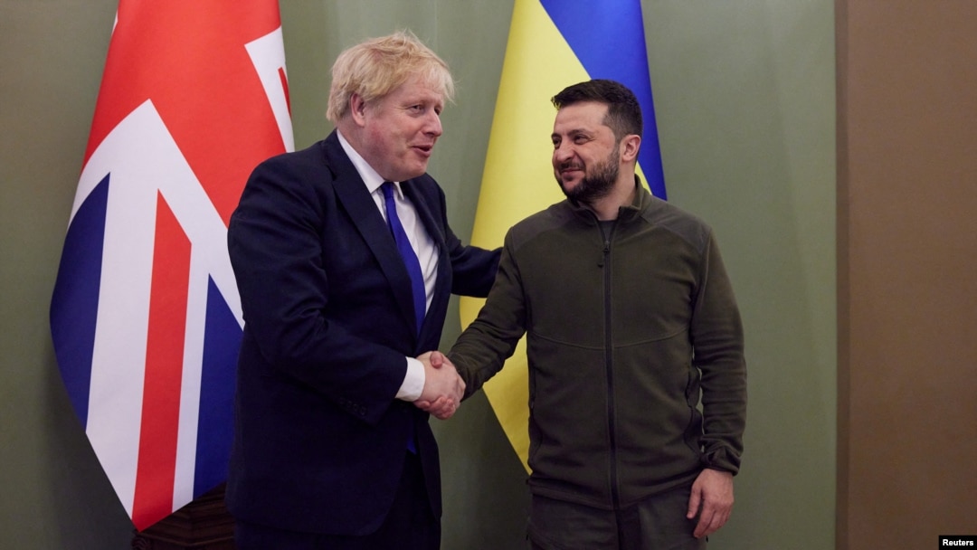 Борис Джонсон и Владимир Зеленский в Киеве, Украина, 9 апреля 2022 года.