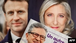 Le président sortant Emmanuel Macron arrivé dimanche en tête du premier tour de l'élection présidentielle française et Marine Le Pen, deuxieme.