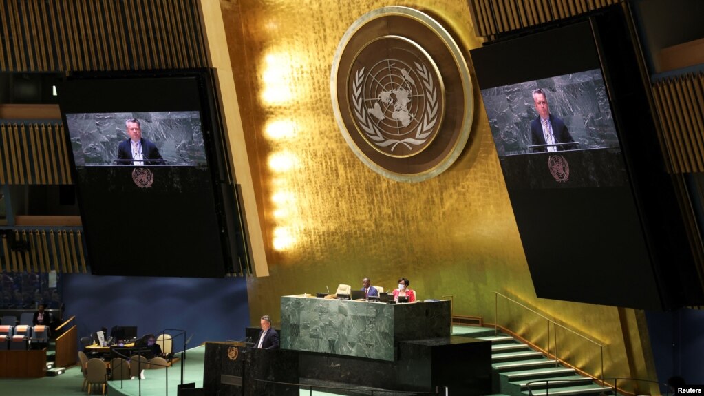 На заседании Генассамблеи ООН. 7 апреля 2022 г.