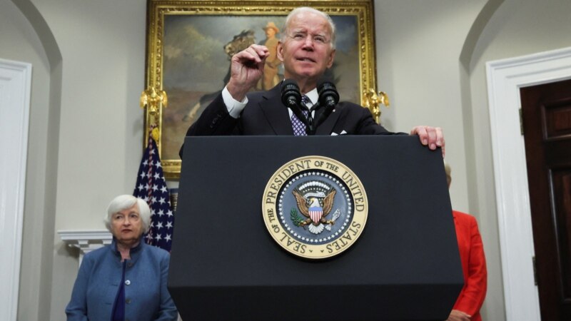 Biden en Floride pour un dernier coup de collier avant les 