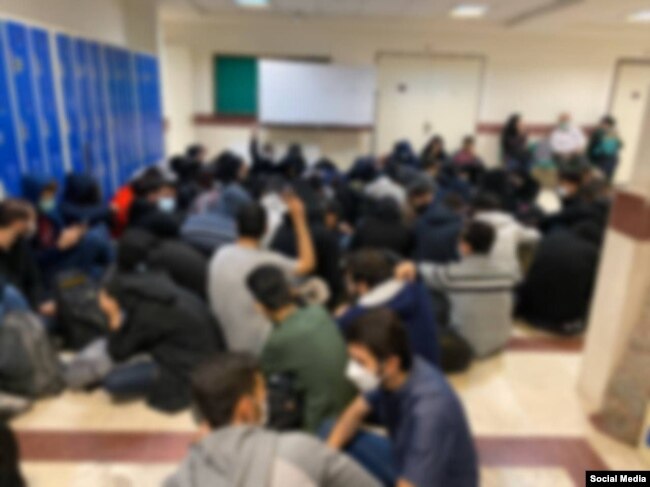 اعتراضات دانشجویان، ۱۰ آبان ۱۴۰۱