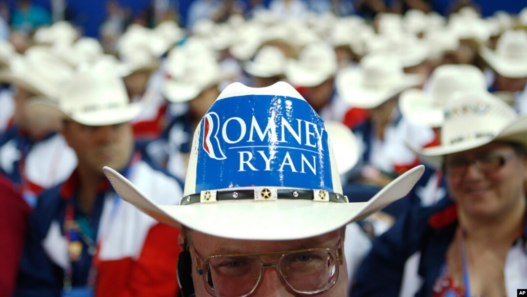 Delegasi Partai Republik dari Texas mengenakan topi koboy di Konvensi Nasional Partai Republik di Tampa, Florida. (Foto: AP) 