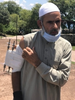 Abdul Aziz of Chirikot village in Pakistan-administered Kashmir, is among civilians wounded in recent from from across Indian side of Kashmir, July 22, 2020. (VOA/ Ayaz Gul)
