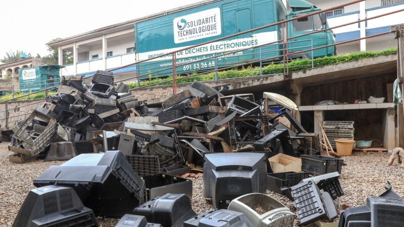 Au Cameroun, on tente de redonner vie aux déchets électroniques