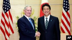 Sakataren Tsaron Amurka, Jim Mattis da Firai Ministan Japan Shinzo Abe