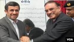 Ahmadinejad and Zardari, Iranian and Pakistani presidents