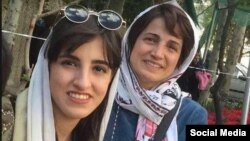 تصویری از نسرین ستوده وکیل سرشناس ایرانی به همراه دخترش مهراوه خندان