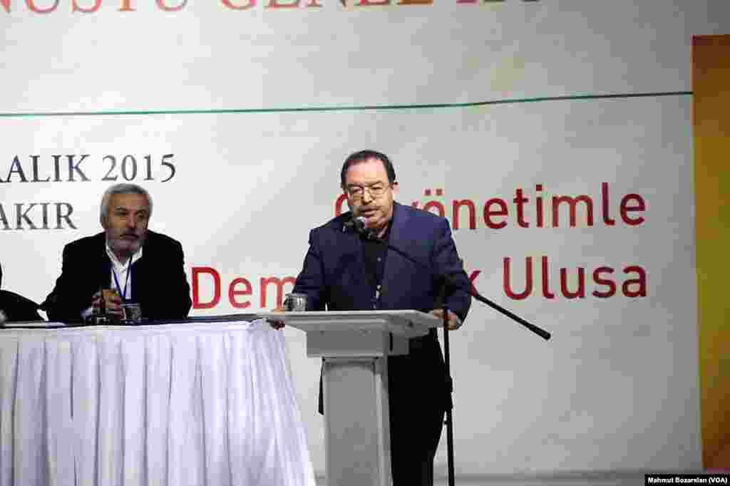 Hatip Dicle, Demokratik Toplum Kongresi toplantısı, Diyarbakir 26 Aralık, 2015