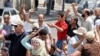 Ratusan Warga Tunisia Berdemo Mengutuk Kekerasan