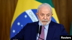 El presidente de Brasil, Luiz Inácio Lula da Silva, asiste a una conferencia de prensa en el Palacio Planalto en Brasilia, Brasil, el 1 de noviembre de 2023.