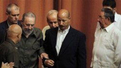 فیدل کاسترو (چپ) و رائول کاسترو (راست) در ۵۲ سال گذشته رهبری در کوبا را در دست داشته اند
