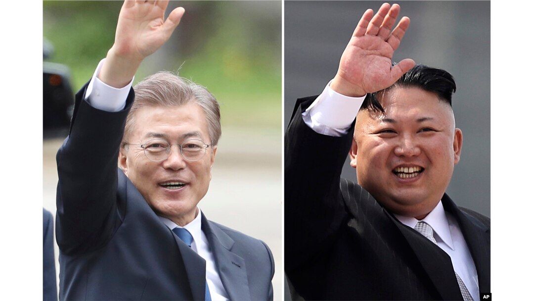 Presiden Korea Selatan, Moon Jae-in (kiri), di Seoul, Korea Selatan, 10 Mei 2017 dan pemimpin Korea Utara, Kim Jong-un, 15 April 2017. (Foto: dok).