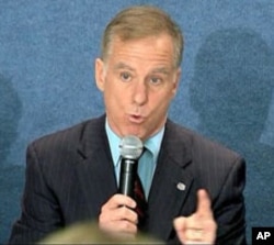 Former governor and Democratic presidential contender Howard Dean