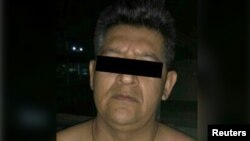 Erick Sandoval Rodríguez, apodado "La rana", probable integrante de la organización criminal Guerreros Unidos, es sospechoso en la muerte de 43 estudiantes desaparecidos en 2014.