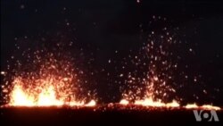 夏威夷火山继续喷发 政府警告飞机远离部分地区