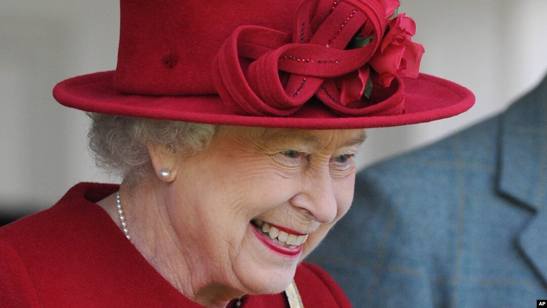 Ratu Elizabeth II di Highland Games pada Braemar Gathering 2015, 5 September 2015.