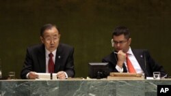 BM Genel Sekreteri Ban Ki-moon Genel Kurulda konuşurken