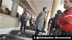 انبوه پیکرهای معترضان کشته‌شده توسط جمهوری اسلامی در پزشک قانونی کهریزک (دی ۱۴۰۴)