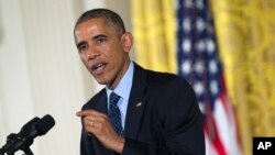 اوباما حین سخنرانی در بارۀ فرمان اجرایی اصلاح سیستم مهاجرت امریکا