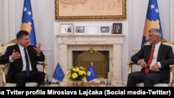 Miroslav Lajčak, specijalni predstavnik Evropske unije za dijalog Beograda i Prištine, i kosovski predsednik Hašim Tači (Foto: Tviter profil Miroslava Lajčaka)