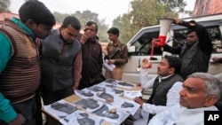 Dozens Die in Indian Stampede 