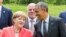 La canciller alemana, Angela Merkel, y el presidente estadounidense, Barack Obama, conversaron informalmente en repetidas ocasiones durante la reunión del G7.