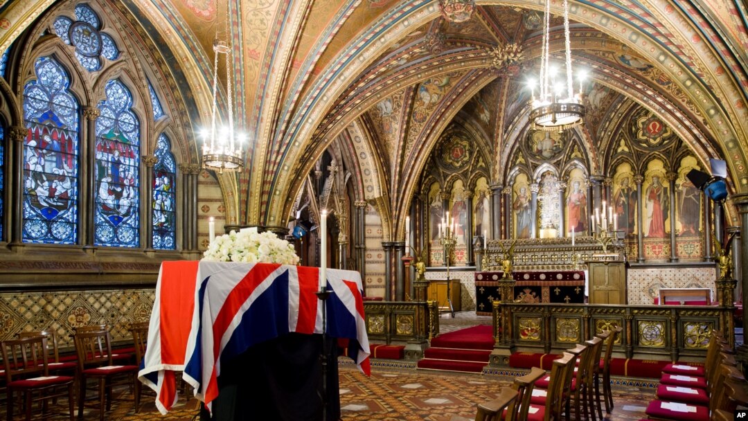 Jenazah mantan perdana menteri Inggris Margaret Thatcher disemayamkan di Kapel Crypt of St. Mary Undercroft, di Gereja Westminster London. 