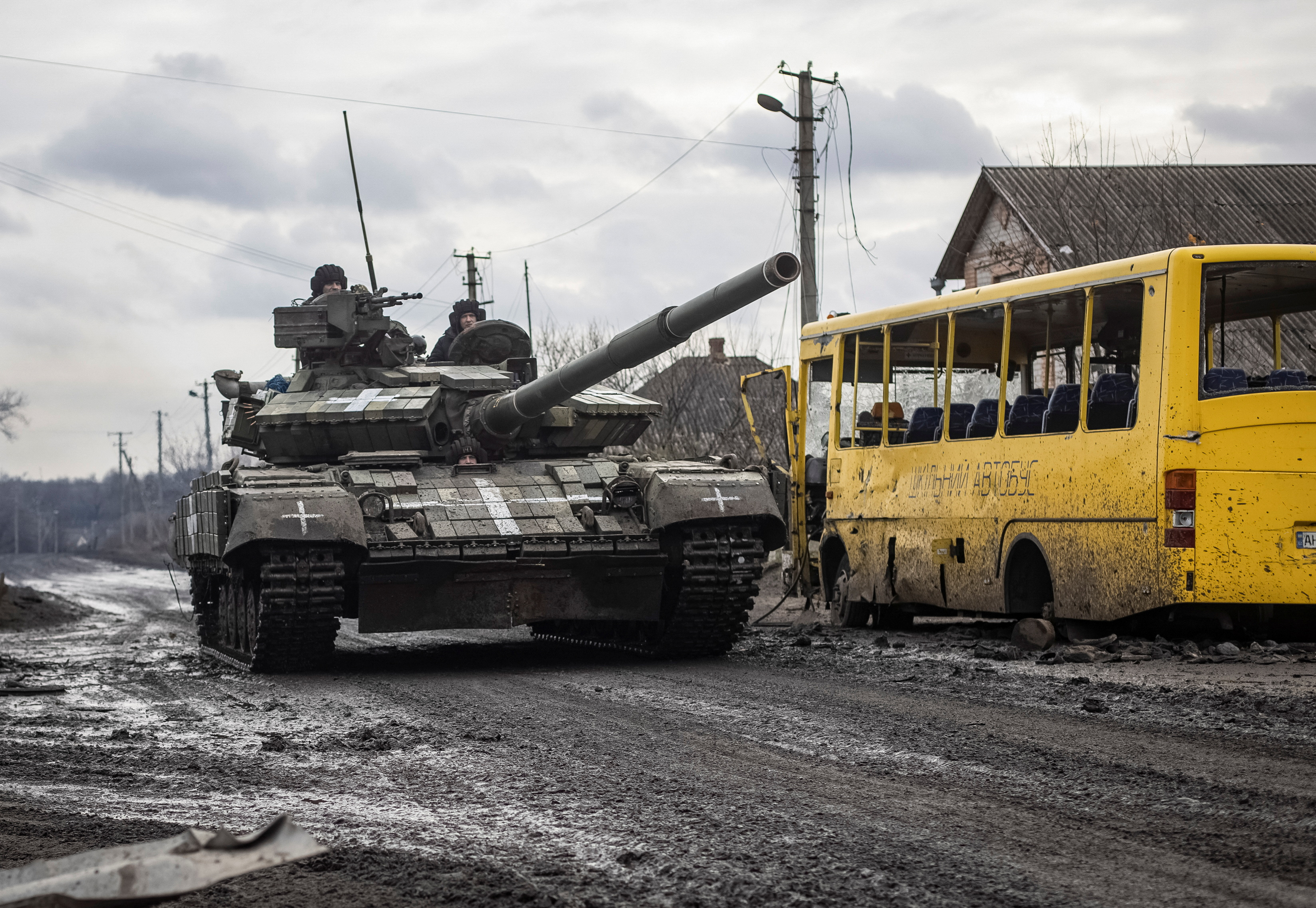 During Ukraine's rolling blackouts, candles and 'faith in ourselves' become  latest weapons