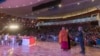 达赖喇嘛为国际佛教大会揭幕