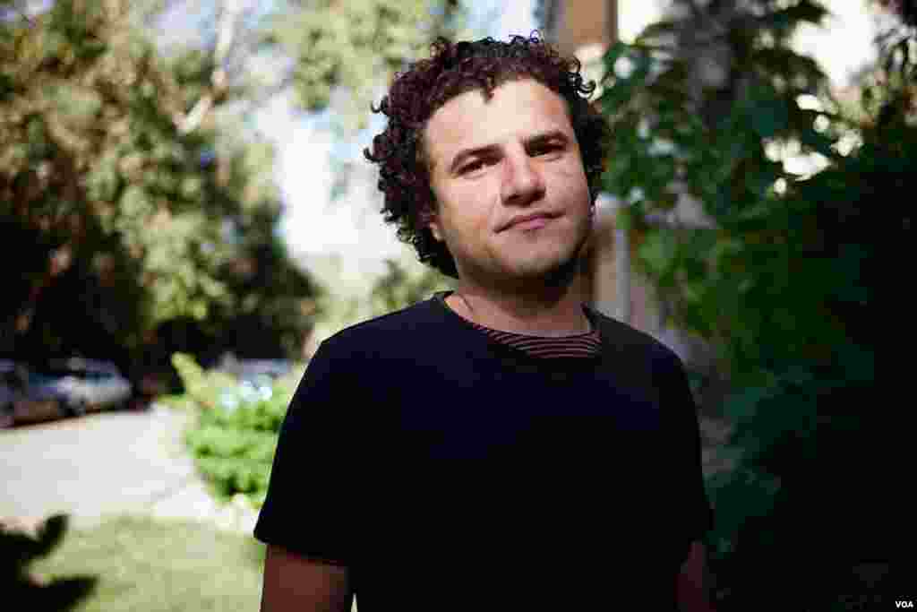 Former Salafi Muslim Ahmed Hussein did not know what an atheist was until he first opened a Facebook account at the age of 27, Oct. 25, 2013, Cairo. (Yuli Weeks for VOA)