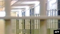 مدیران سابق سیا خواستار توقف تحقیق درباره اتهام بدرفتاری با زندانیان شدند