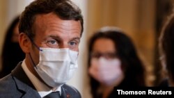 Presiden Perancis Emmanuel Macron menjadi tuan rumah KTT Kesetaraan Gender di Paris (foto: dok). 