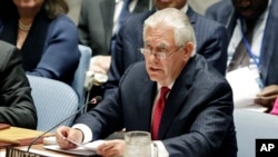 렉스 틸러슨 미국 국무장관이 28일 북한 핵 위협에 관한 유엔 안전보장이사회 고위급 회의를 주재하고 있다.