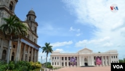 Vista del Palacio Nacional de Managua, frente al costado sur de la Plaza de la Revolución. Este edificio fue en el pasado el centro de los asuntos nacionales. [Foto: VOA/Donaldo Hernández].
