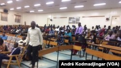 Vue des participants à la rencontre de sensibilisation des acteurs de la société civile pour la lutte contre l'apatridie, N’Djamena le 15 août 2019. (VOA Afrique/André Kodmadjingar)