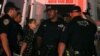 New York: 18 coups de feu pour maîtriser un homme armé d'un hachoir