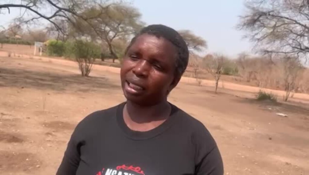 Amai Loveness Guvheya vekuMbire vanoti pachibage negorosi zvavanopihwa, vanobvisa garoni rekugaisa uye kubikawo mangayi evana.