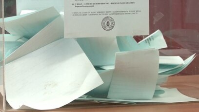 Glasanje u Velikom Trnovcu - čin peti