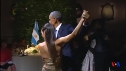 Le pésident Barack Obama danse le tango en Argentine