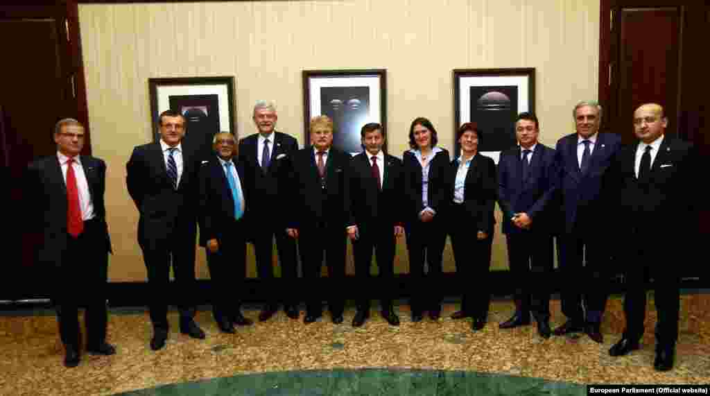 Avrupa Parlamentosu Dış İlişkiler Komitesi üyeleri Başbakan Ahmet Davutoğlu'yla