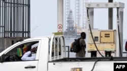 Une station-service à Port-Gentil, Gabon, 19 janvier 2017.