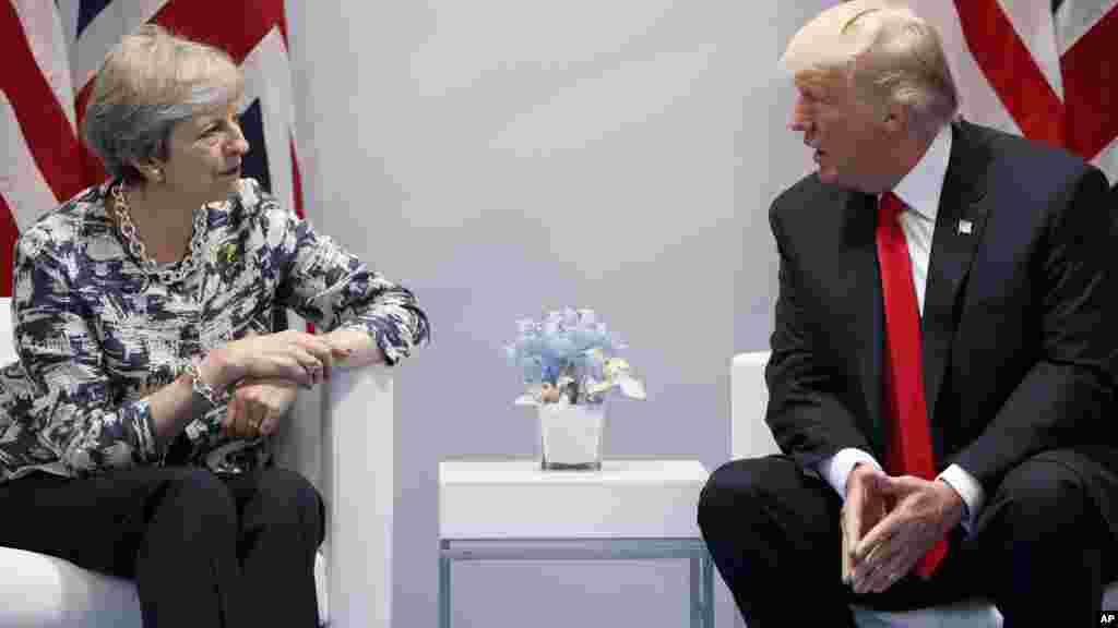የዩናይትድ ስቴትስ ፕሬዚዳንት ዶናልድ ትረምፕ የብሪታንያዋ ጠቅላይ ሚኒስትር ትሬሳ ሜይ